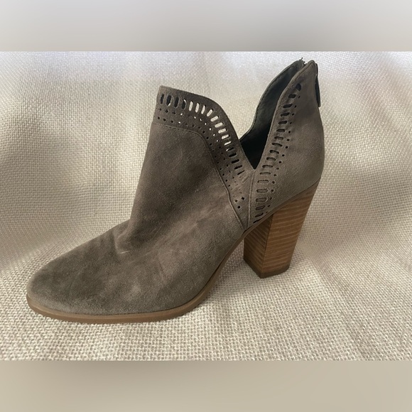 Vince Camuto Fileana boot - Picture 4 of 10